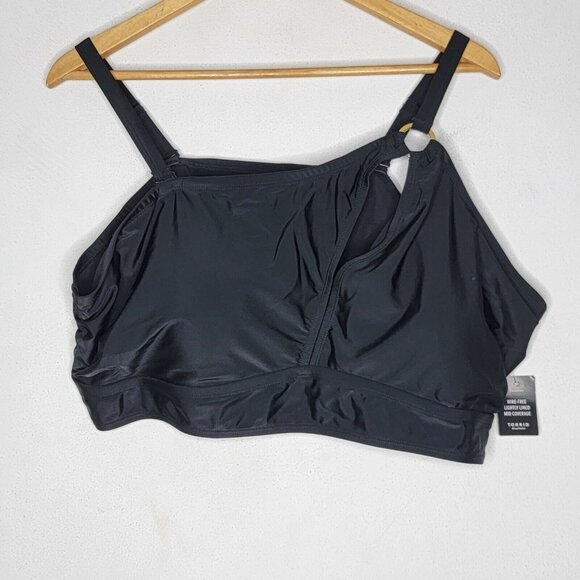 NEW Torrid Plus Size 5 Wireless One Shoulder Cutout Bikini Swim Top‎ Black $59 - Picture 1 of 5